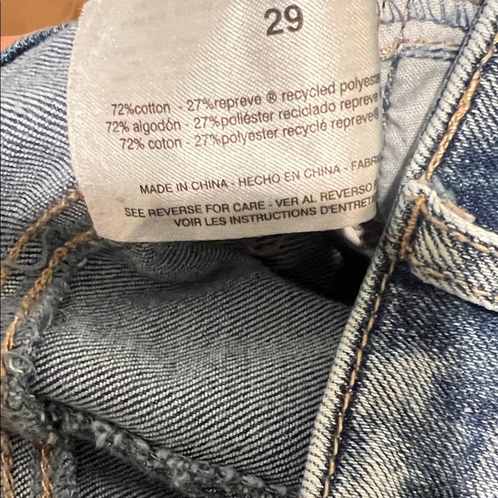 Frayed High Rise Women's Jeans - barrel leg Jeans - Picture 9 of 10